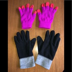 2 pairs of gloves Ladies M - L